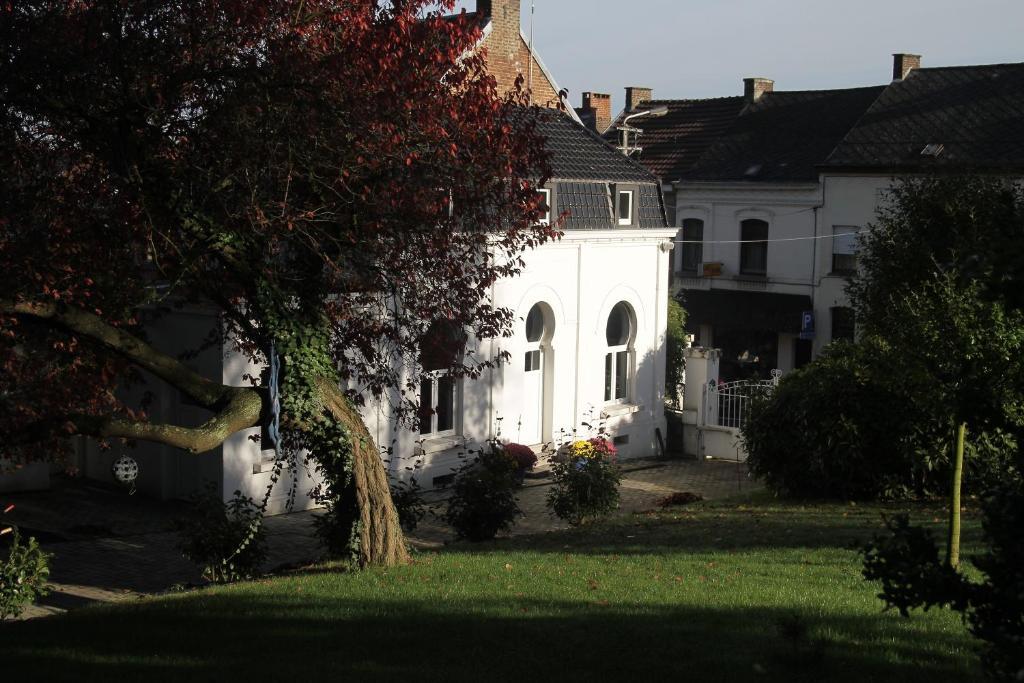 Luttre Gite De La Conciergerie Du Cheval Blanc חדר תמונה
